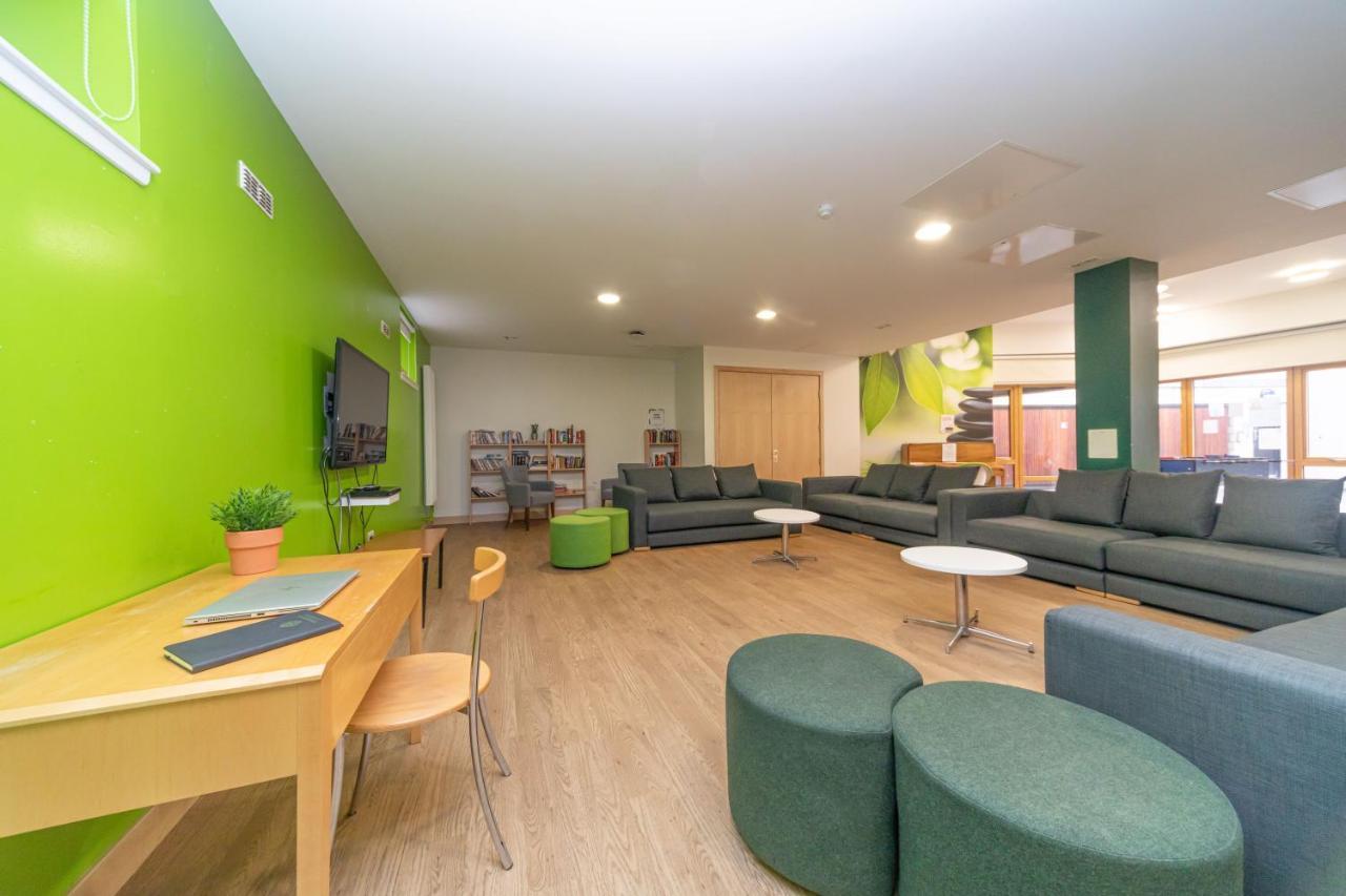 Joivy Affordable 3,4,5 And 12 Bed Private Flats Next To Royal Mile (Adults Only) Apartment เอดินบะระ ภายนอก รูปภาพ