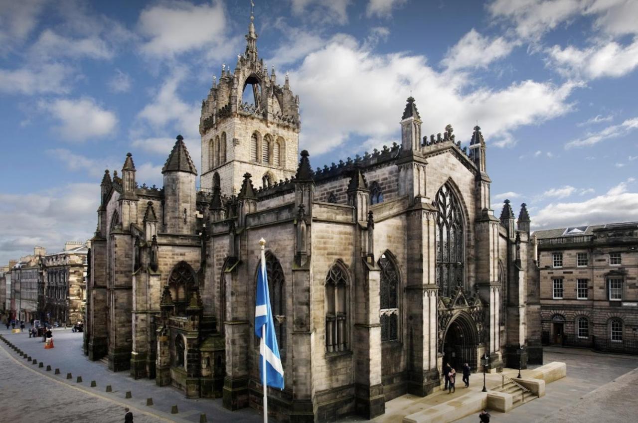 Joivy Affordable 3,4,5 And 12 Bed Private Flats Next To Royal Mile (Adults Only) Apartment เอดินบะระ ภายนอก รูปภาพ