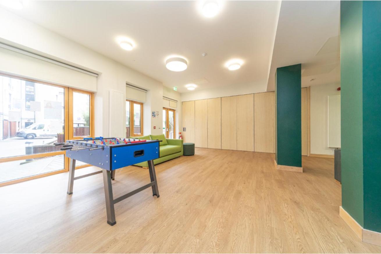 Joivy Affordable 3,4,5 And 12 Bed Private Flats Next To Royal Mile (Adults Only) Apartment เอดินบะระ ภายนอก รูปภาพ