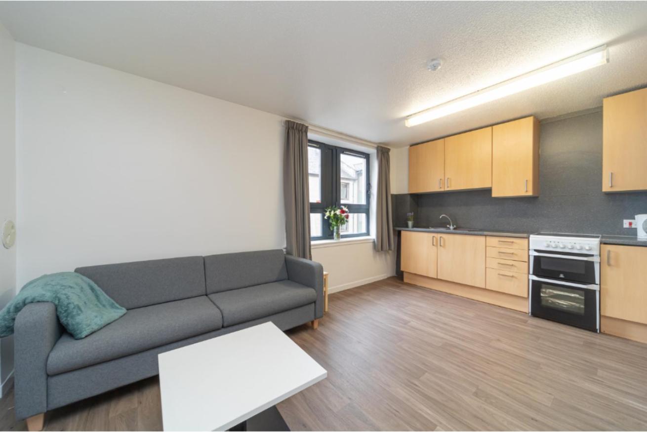 Joivy Affordable 3,4,5 And 12 Bed Private Flats Next To Royal Mile (Adults Only) Apartment เอดินบะระ ภายนอก รูปภาพ