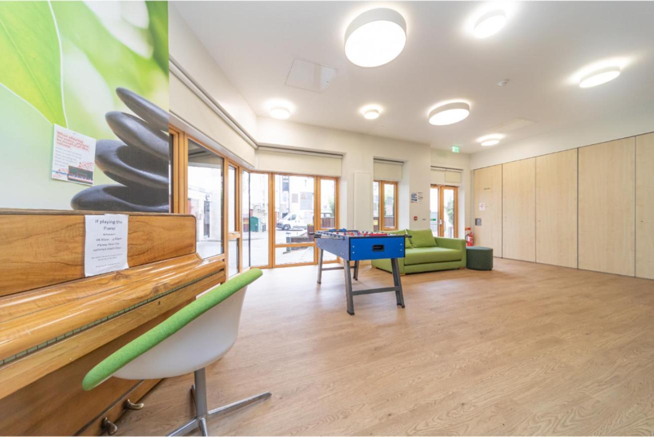 Joivy Affordable 3,4,5 And 12 Bed Private Flats Next To Royal Mile (Adults Only) Apartment เอดินบะระ ภายนอก รูปภาพ